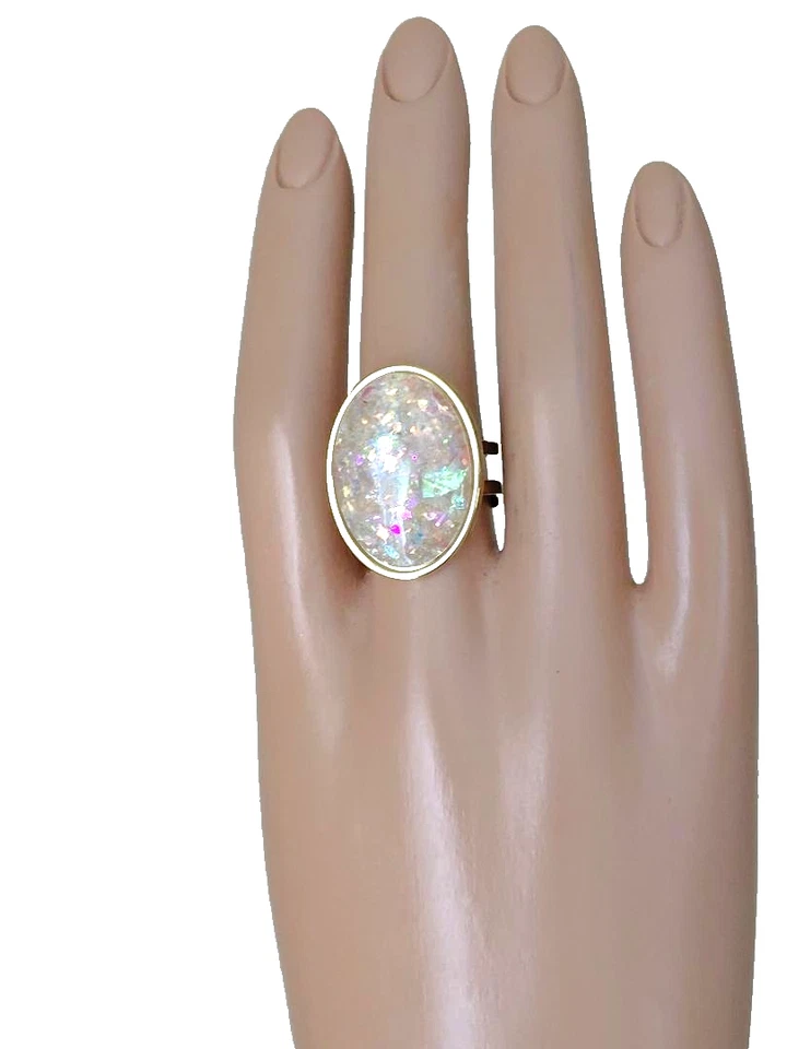 Anillo de ópalo 18x25 mm resina cremosa ópalo; chapado en oro de 18 quilates, banda de acero inoxidable Foto 4 de 4