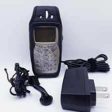 Nokia 2260 Vintage Cell Phone phone charger earbud bodyglove case binM