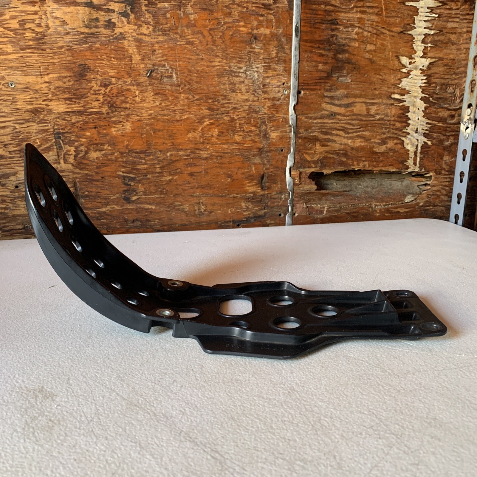 14 Kawasaki Kx450f Kx450 F Lower Engine Guard Fairing 550200440 for