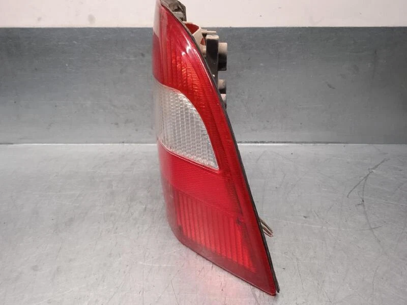 90568049 piloto trasero derecho para OPEL VECTRA B BERLINA 2.0 DTI 1995 4386761 - Imagen 4 de 4