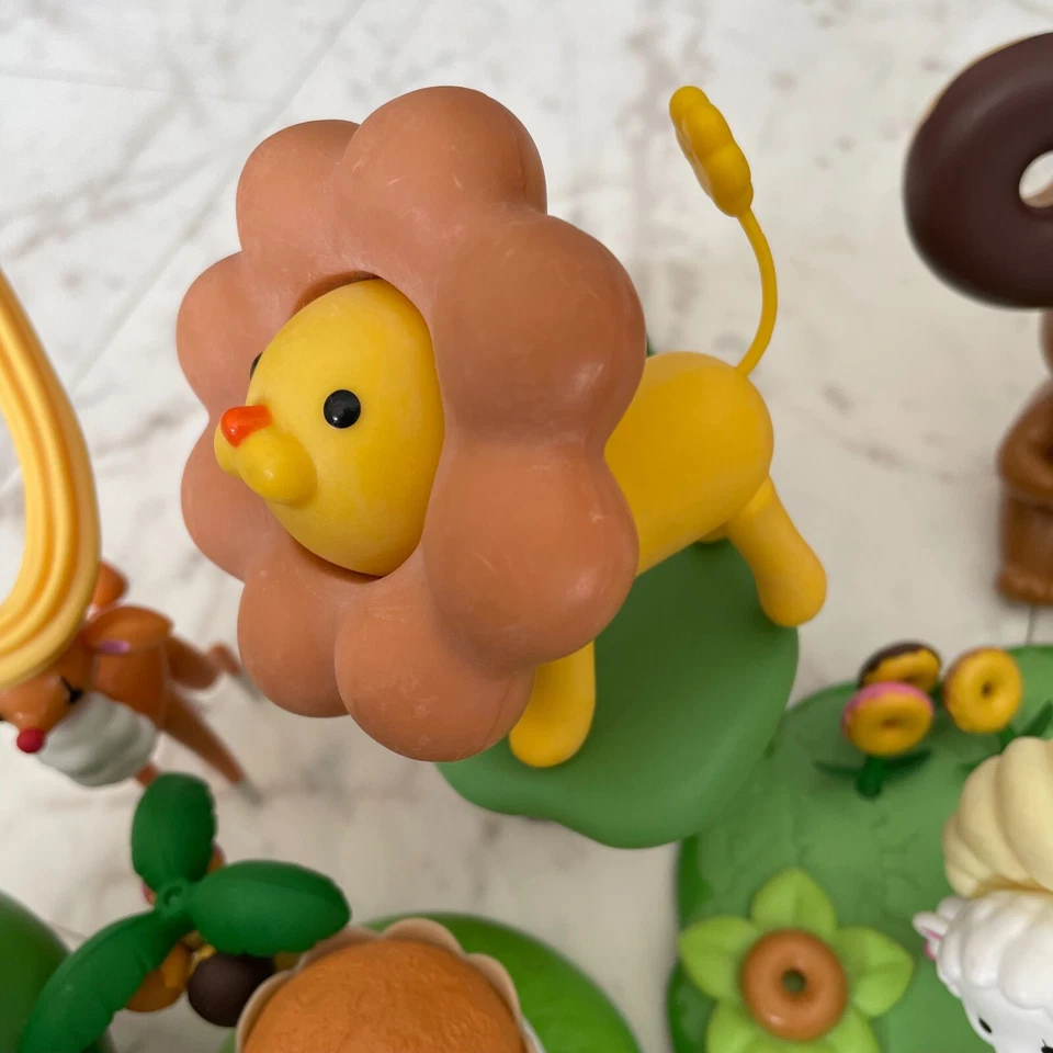 Mister Donut  Animal Characters figure set very rare pon de lion - Image 2 of 4