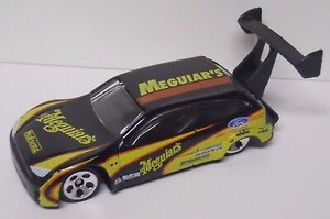 hot wheels ford focus 2001