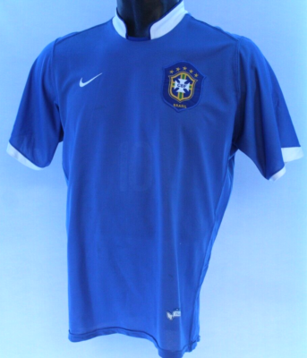 Brasil Jersey Team Authentic Nike Size L 2006 #10 RONALDINHO WORLD Brasil Jersey Team Authentic Nike Size L 2006 #10 RONALDINHO WORLD