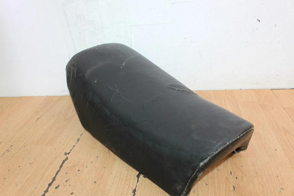 1981 Yamaha DT175 сиденье / седло - Изображение 4 из 4