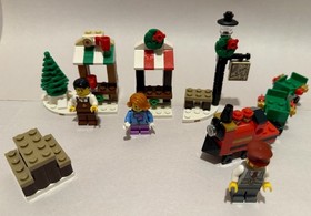 LEGO Christmas Train Ride 40262 - Perfect to add  to your Winter Village!