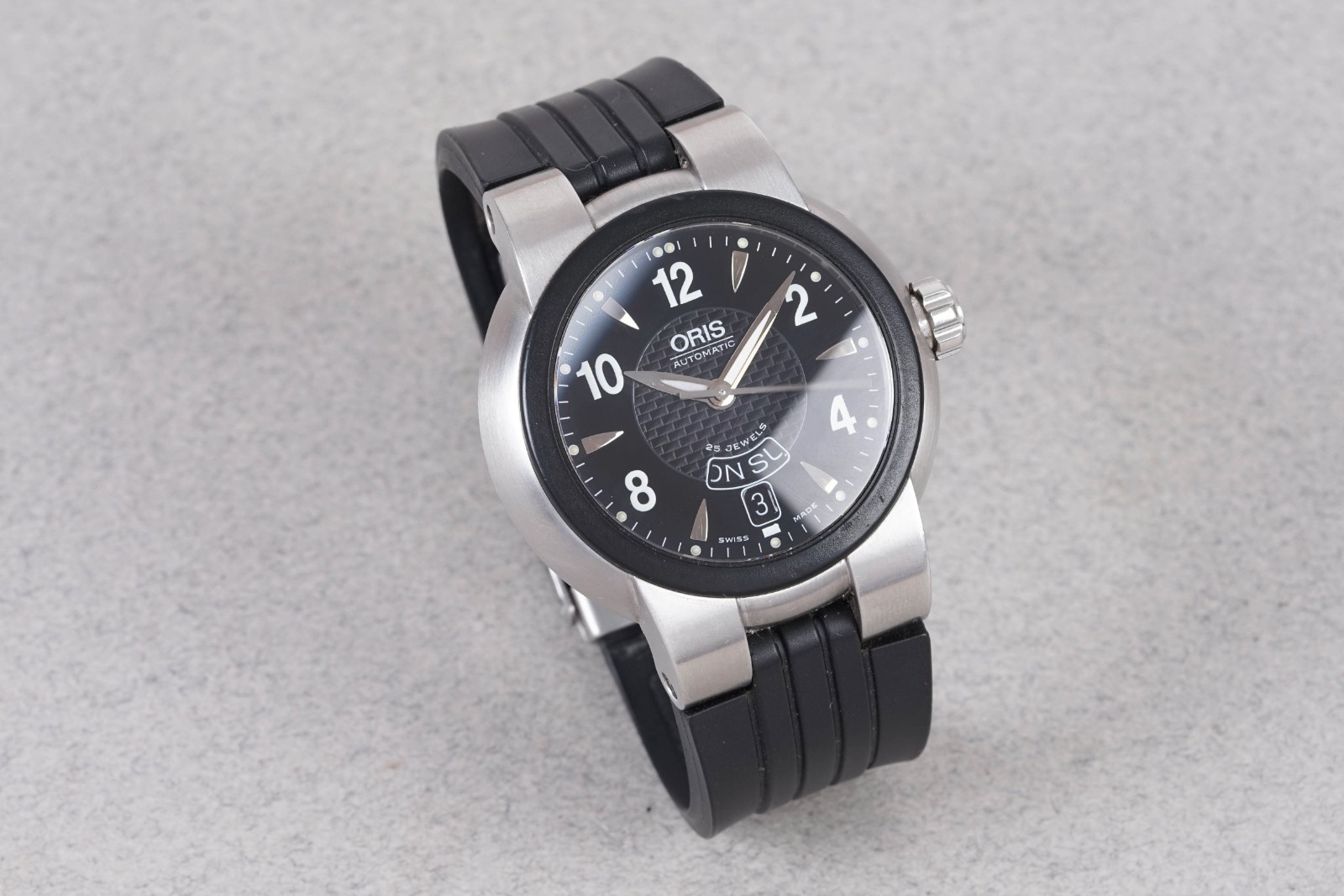 ORIS AUTOMATIC DAY DATE W/ BOX & GUARANTEE PAPERS REF. 7518 CIRCA 2001 image 3