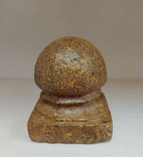 OLD BEAUTIFUL UNIQUE DESIGN STONE CARPET WEIGHTS COLLECTIBLE. 