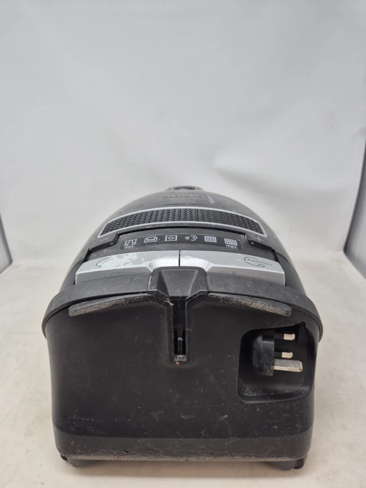 Miele Complete C3 Power Powerline Vacuum Cleaner Spare Or Repair - Image 4 of 4