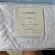 nestwell White Soft Terry Queen Mattress Protector - Queen - New