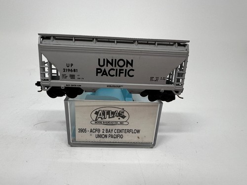 Atlas N Scale Union Pacific 2 Bay Centerflow Rd# UP 219681 - (S) #7N | Condition: Used
