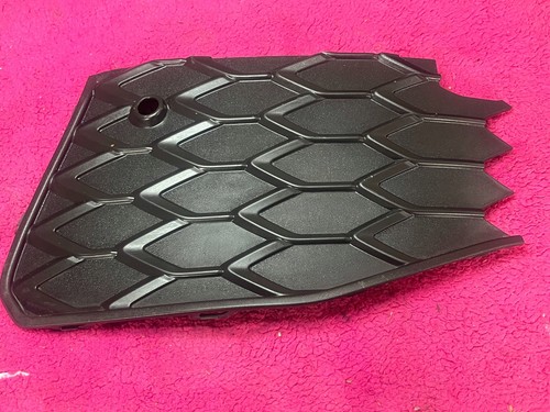 STOßSTANGENGITTER VORNE RECHTS VOLKSWAGEN GOLF VIII 5H0853666R