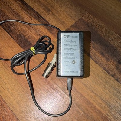 Laerdal Battery Charger ac/dc adapter class 2 Transformer
