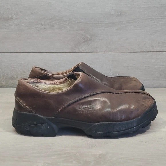 Mocassino uomo Ugg Australia isolato linee invernali stivali pelliccia scarpe taglia 8