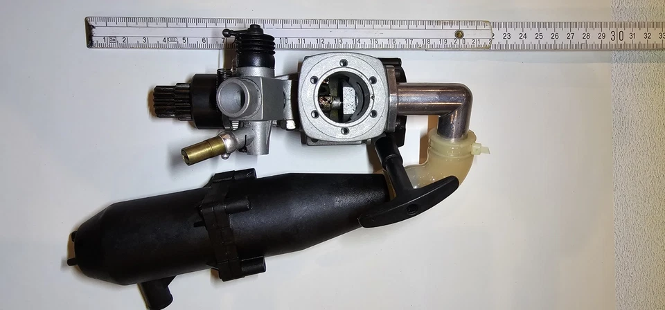 Kyosho DeAgostini 1:8 Mercedes C-Klasse DTM Verbrenner Nitro RC - Bild 4 von 4