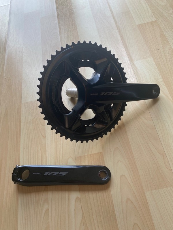 Shimano 105 Crankset 165mm in Black