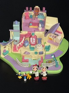 Disney Mickey Mouse Playset w/ Mickey, Minnie & Donald Figures