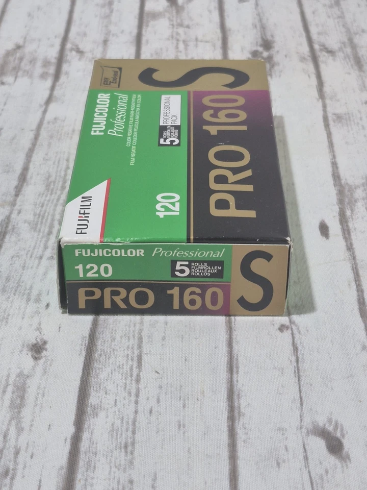 Fuji Pro 160S 120 ISO 160 FujiColor Film Exp 2010 New Factory Sealed Box - Image 3 of 4