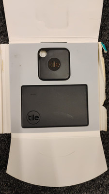 Tile 2020 Performance Pack - RE30002 - OBN , Batteries need to be replaced , J4