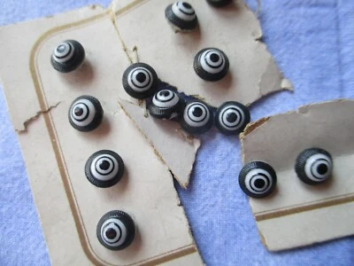 17 petits boutons en pâte de verre anciens 1900 - Photo 1/4