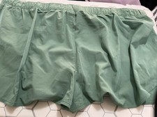 Old Navy Stretch Tech Plus Size Dolphin Shorts 3  Inseam Green 4X Women  s 3497