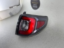 For 2017-2019 GMC Acadia (No Terrain Package) Red Housing LED Tail Light Set – Pair LH/RH DOT/SAE Certified