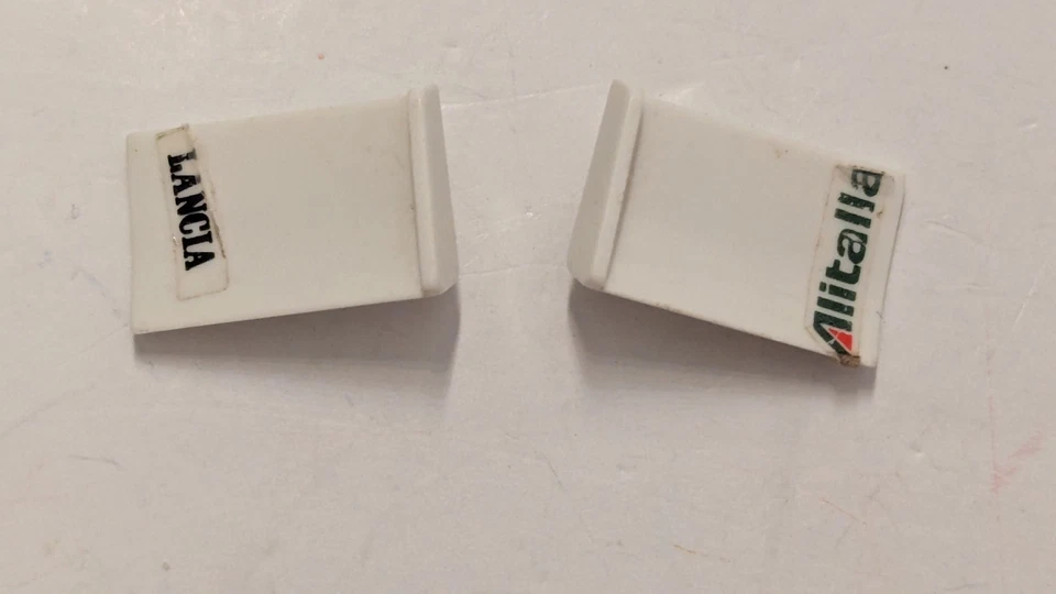 Vintage G1 Transformers Wheeljack 1984 Complete - Image 4 of 4