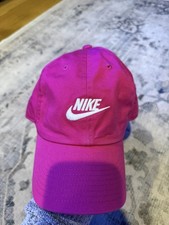NIKE Sportswear Heritage86 Futura Washed Hat in Bright Pink