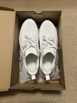 Under Armor Velociti 4 Brand new with box, Size men s 10 white 