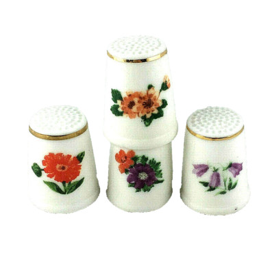 Fingerhut Keramik Fingerhut 4er Set mit Blumenmotiv und Goldrand