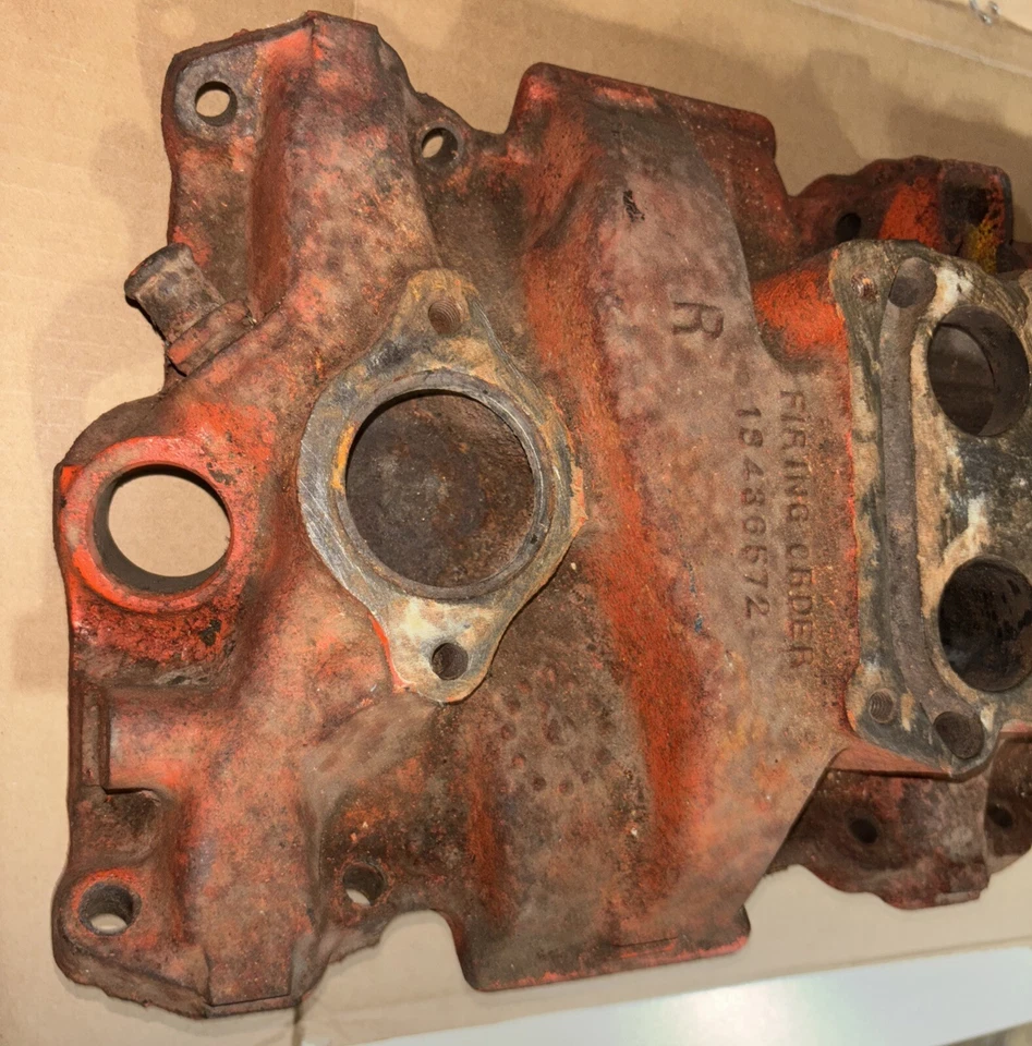 CAMARO CHEVELLE SMALL BLOCK CHEVY 4 BBL INTAKE MANIFOLD # 3919803 DATED F 11 8 - Image 4 of 4