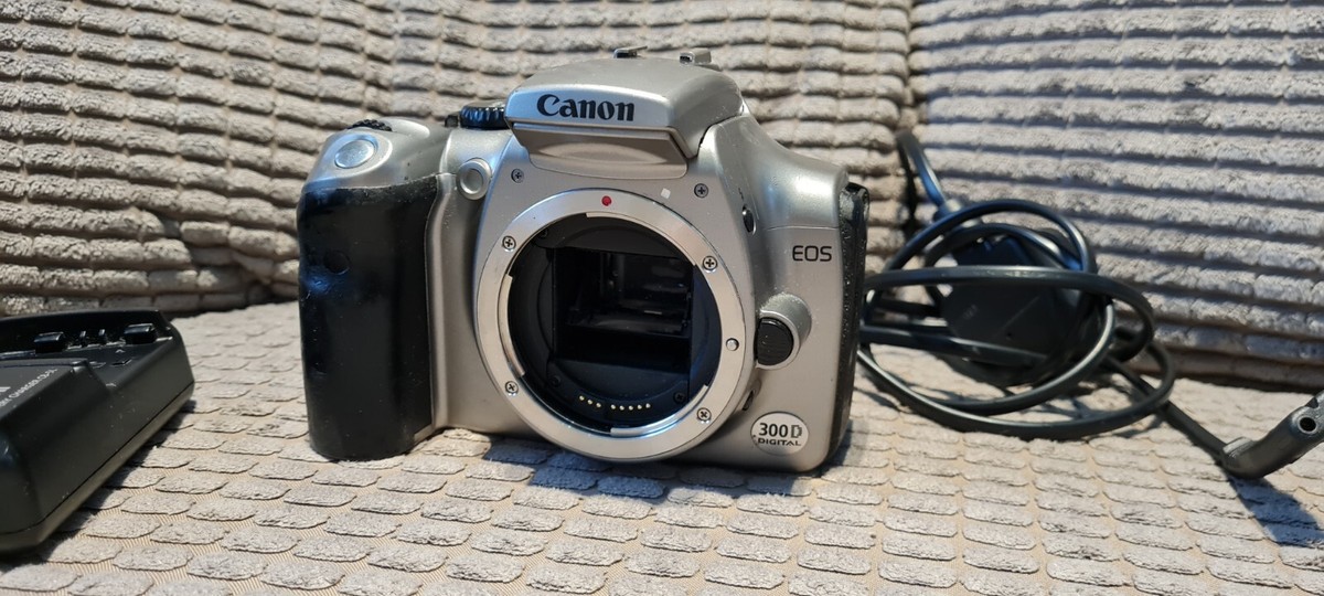 Canon EOS 300D Digital SLR Camera Silver