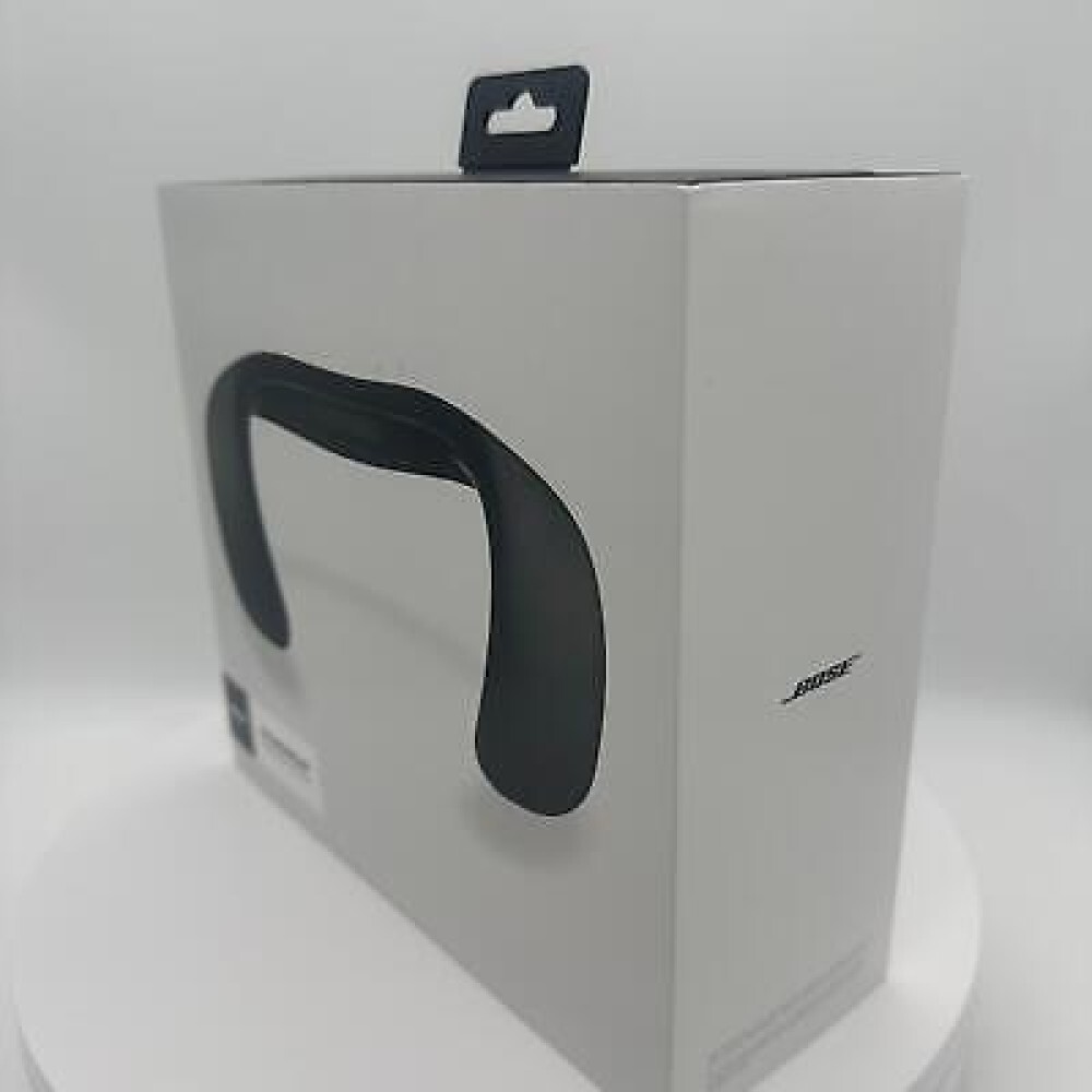 Bose SoundWear Companion Portable Neck Speaker w/Box Excellent