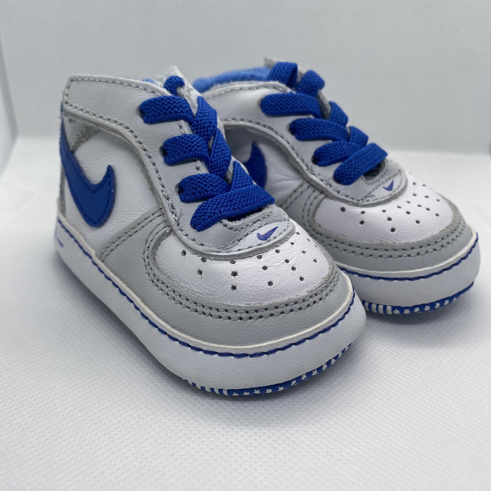 PONY Scarpe Nike Air Babe Force One bianche con fondo culla medio morbido taglia 1C