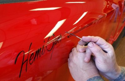 PROFESSIONAL # 0 Lettering / Outlining / Detail Brush by Von Dago - ''PRO'S KNOW''