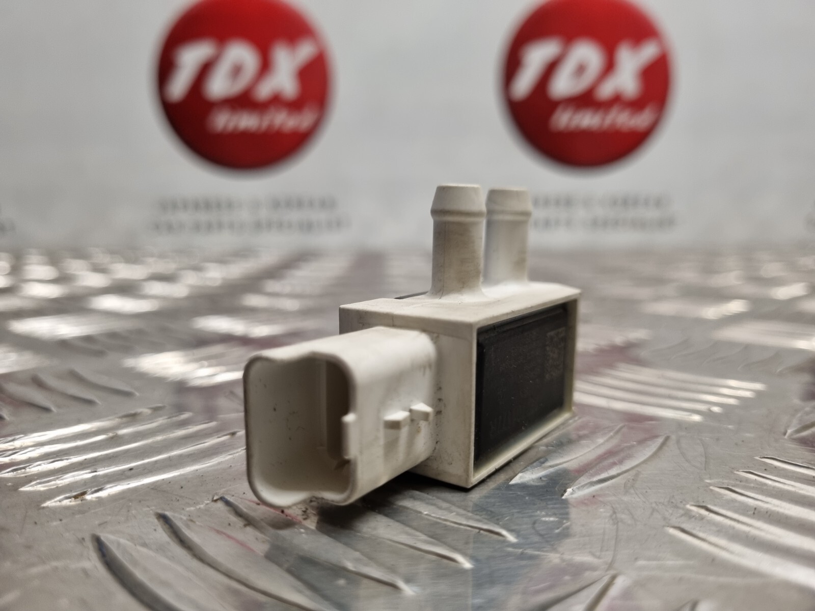 NISSAN JUKE F15 1.5 DCI 20142019 GENUINE DPF EXHAUST PRESSURE SENSOR