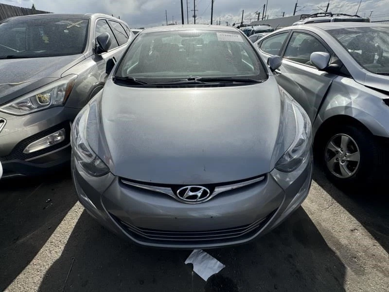 Maletero/portón trasero sedán con alerón LED compatible con 14-16 ELANTRA 628421 Foto 3 de 4