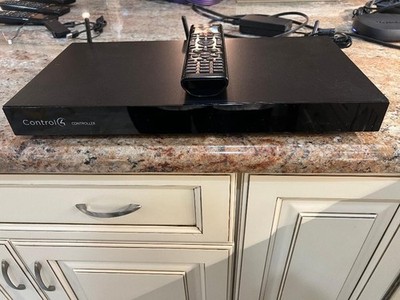Control4 HC800 Home Controller C4-HC800-BL w/ Power Supply & Remote