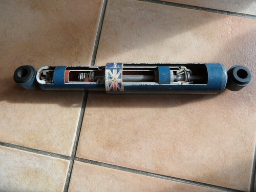 Stossdämpfer Dämpfer Gary von innen Anschauungsobjekt Lehrmittel Federbein