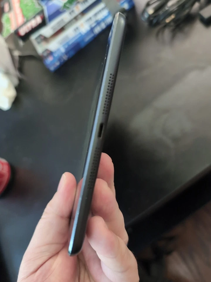 Apple iPad Mini Negro 16gb WiFi Solo Modelo A1432 Batería Muerta, Sin Probar  Foto 3 de 4