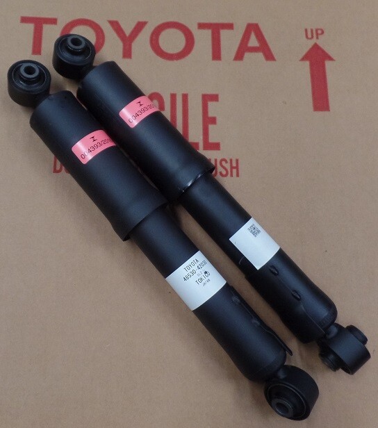 OEM TOYOTA RAV4 REAR SHOCKS SET OF 2 48530-42030 FITS 2006-2009 | eBay