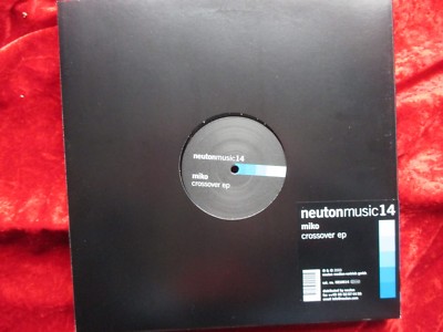 Miko - Crossover EP (Mont Mac /+2)   GERMANY 12''  (2003) neutonmusic 14