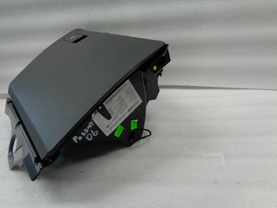 2006-2010 Volkswagen Passat перчаточный отсек коробка 3C1857114 OEM AK90532 - Изображение 2 из 4