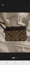Coach Teri Women's Shoulder Bag In Signature Canvas - Chalk CA548 
