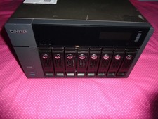 QNAP TS-859 Pro  ,2 GB RAM ,8-Bay Server NAS, Defekt