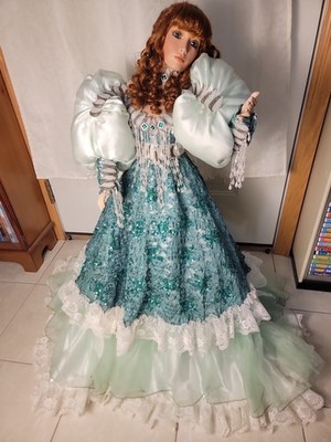 Rustie 34  JADE FANTASY Pre-owned Missing Hat And Other Tiny Sew/bead Defects