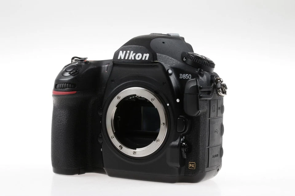 NIKON D850 Gehäuse - SNr: 6001693 - Bild 2 von 4