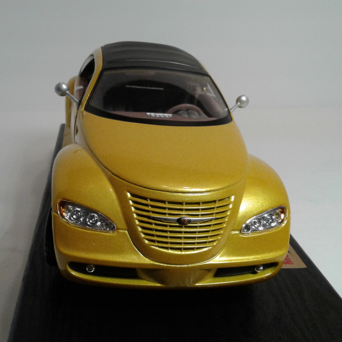 マイスト　クライスラー　プロントクルーザー Maisto Chrysler Pronto Cruizer Original Concept PT Cruiser 1