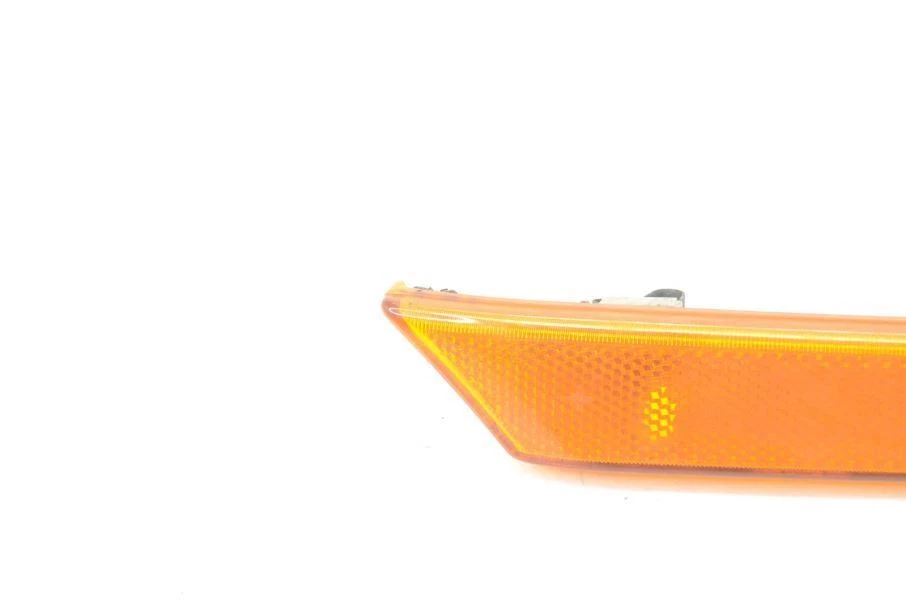 2001-2003 PPORSCHE 911 КАБРИОЛЕТ 966 ПАССАЖИРСКИЙ ПРАВЫЙ БОКОВОЙ ГАБАРИТНЫЙ ФОНАРЬ - Изображение 2 из 4