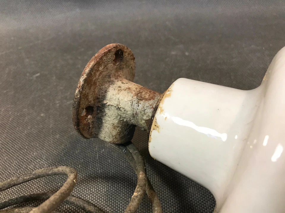 Vintage Factory Decor Porcelain Workshop Lamp With Glass Globe - Image 4 of 4