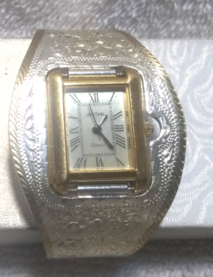 Montana Silversmiths Cuff Watch Silver Flower Filigree Gold 